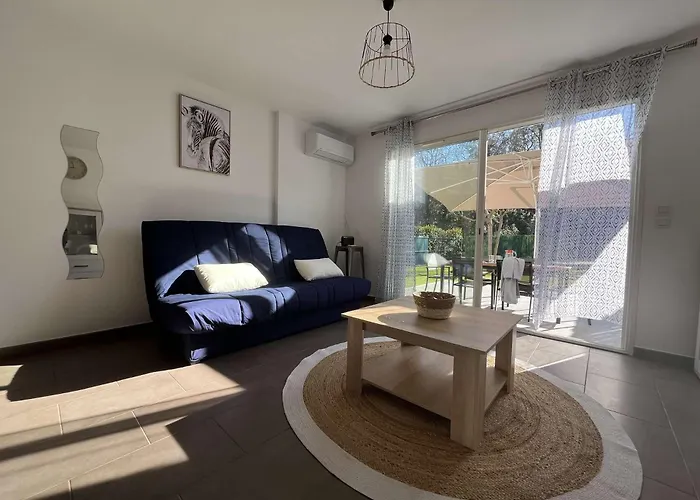 Jardin A Deux Pas De La Classe 3 Etoiles *