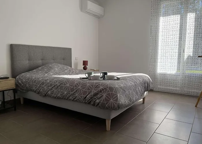 Jardin A Deux Pas De La Classe 3 Etoiles *